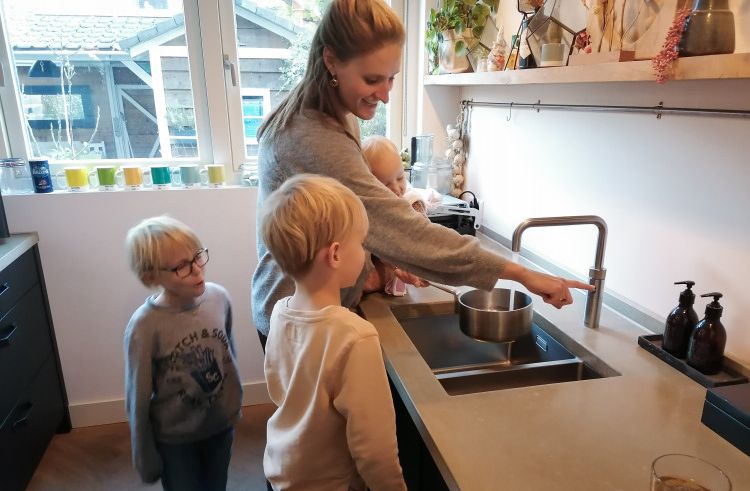 Hoe Je Als Moeder Je Leven Een Stukje Makkelijker En Duurzamer Kunt Maken Me To We