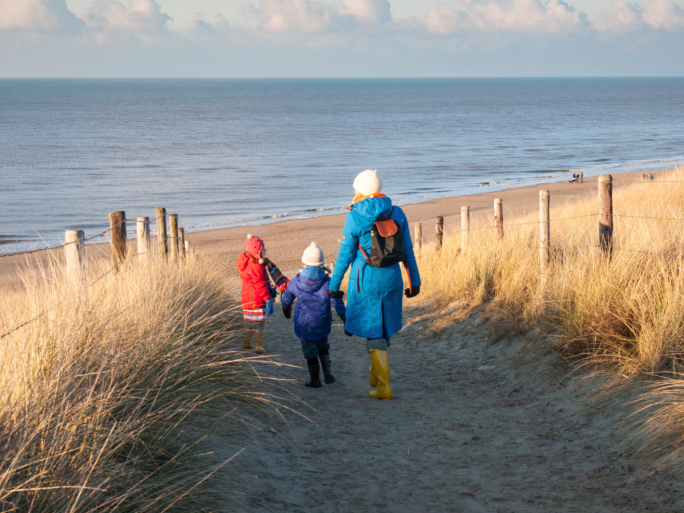 Dagje naar zee met kind Dagje naar zee met kind