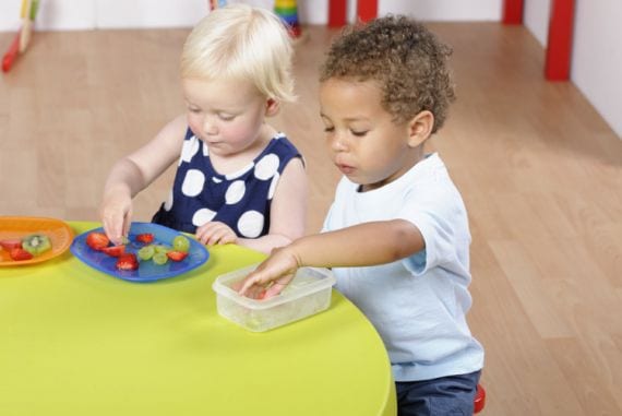 Top 10 Van Dingen Waarin Je Kind Kan Stikken Dus Pas Op Me To We