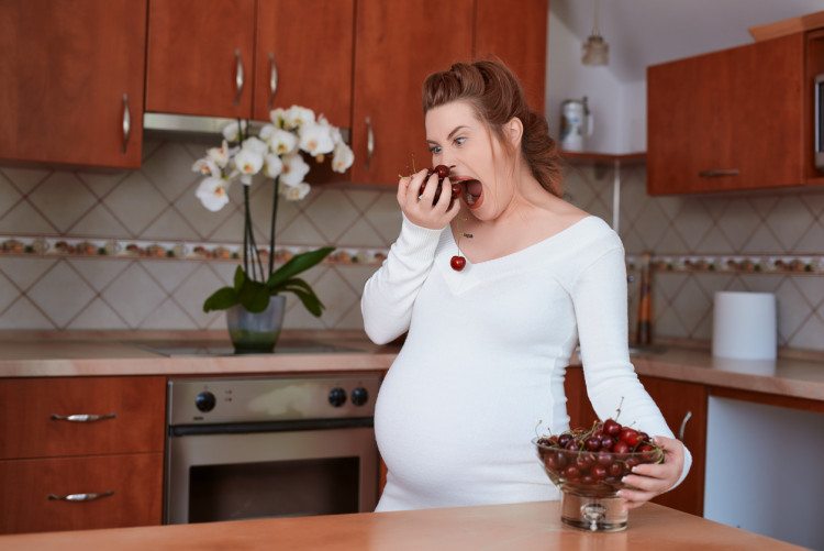9 Rare Dingen Die Ik Tijdens Mijn Zwangerschap Gewoon Moest Eten Had Jij Dat Ook Me To We